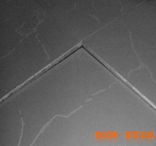 怎樣預防和修補瓷磚空鼓問題？