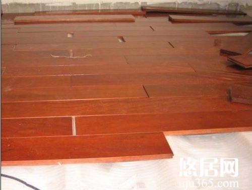 實木地板常見的問題怎么解決？